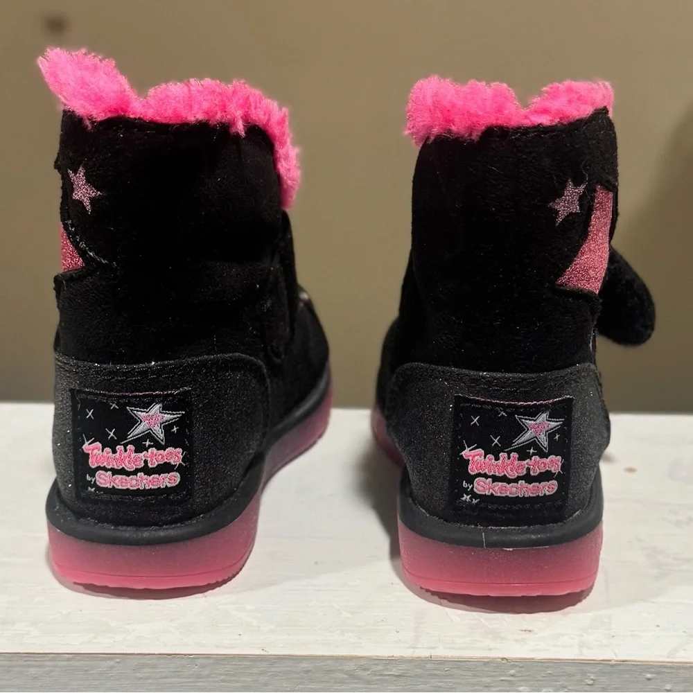 Skechers Twinkle Toes Black with Hot Pink Faux Fur & Stud Accents Kids Boots NEW